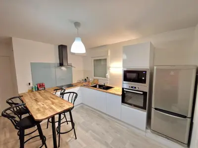 Cuisine ou kitchenette dans l'établissement Chambre privée dans Happy Home Maison Calme Chez l'habitant