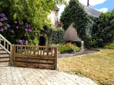 Jardin de l'établissement Ty Cocoon- Appartement avec terrasse et parking privé