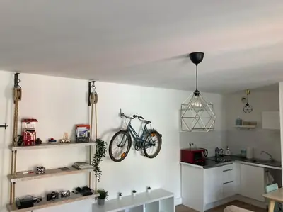 Cuisine ou kitchenette dans l'établissement Appartement 1 chambre proximité Port de commerce et Gare SNCF