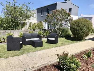 Jardin de l'établissement Maison cosy proche du port et des commerces