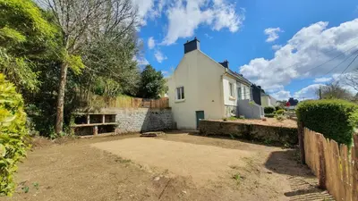 Jardin de l'établissement L'Orée Du Bois