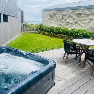 Ty Dag - Petite Terre vue mer