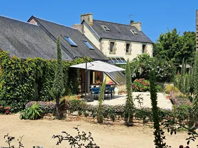 Jardin de l'établissement Holiday home in Sibiril near sandy beaches