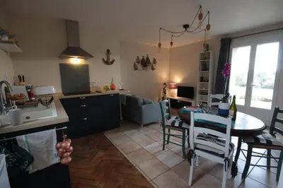 Cuisine ou kitchenette dans l'établissement Le Manoir de KEROFIL