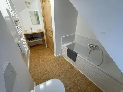 Salle de bains dans l'établissement Maison de ville - Plage à pied