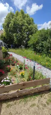 Jardin de l'établissement Chambres chez Emmanuelle entre 2 Abers