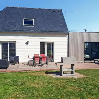 Awesome Home In Ploudalmézeau With Wifi