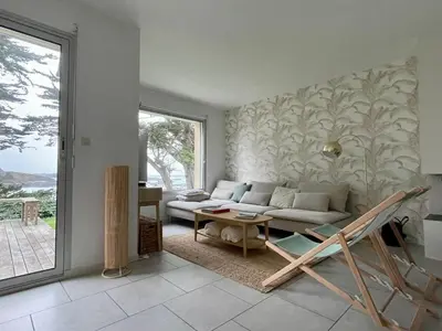 Coin salon dans l'établissement Holiday Home in Terenez with Sea Views