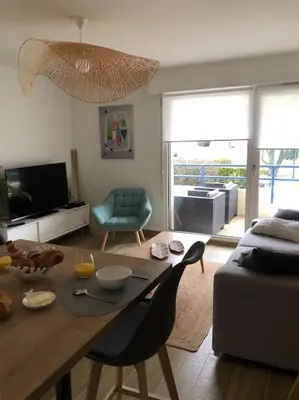 Coin salon dans l'établissement Le Bigorn'O : T2 situé à 50 m de la plage
