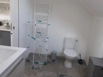 Salle de bains dans l'établissement STAYHOME BZH - Vue sur les étoiles