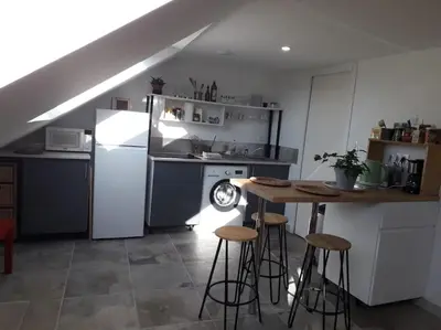 Cuisine ou kitchenette dans l'établissement STAYHOME BZH - Vue sur les étoiles