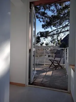 Balcon ou terrasse dans l'établissement Gîte Versant Ouest, 700 m des plages.