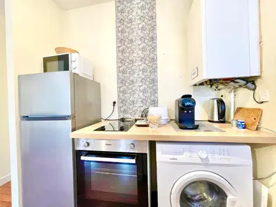 Cuisine ou kitchenette dans l'établissement Brest Centre - Appartements - Le Vauban - Lumineux - Centre Ville - Proche Boutiques et Restaurants