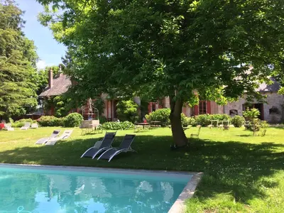 Piscine de l'établissement Le Pavillon de Kériolet ou située à proximité