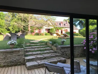 Jardin de l'établissement Le Pavillon de Kériolet