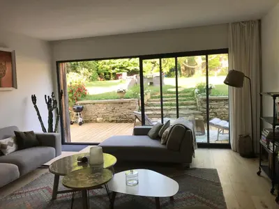 Coin salon dans l'établissement Le Pavillon de Kériolet