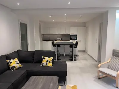 Cuisine ou kitchenette dans l'établissement Appartement brest st-marc 6-8personne 2min centre