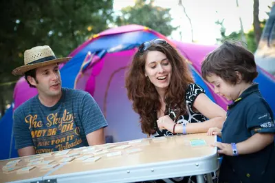 Enfants séjournant dans l'établissement Camping la Corniche