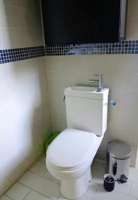 Salle de bains dans l'établissement Manoir de kerozet - Chambres chez l'habitant - 3 chiens