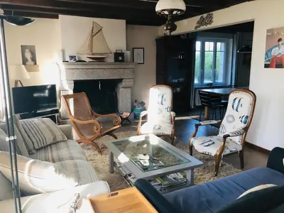 Coin salon dans l'établissement Maison lumineuse 2mn plage et village de Morgat