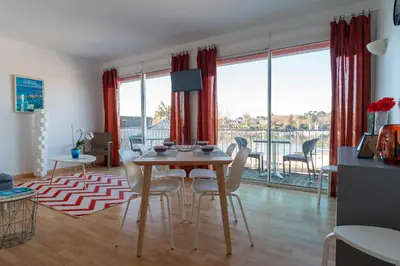 Coin salon dans l'établissement France - Appt pour 4 proche plage