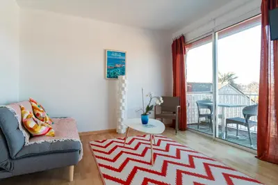 Coin salon dans l'établissement France - Appt pour 4 proche plage
