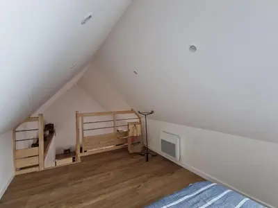 Un ou plusieurs lits dans un hébergement de l'établissement Apartment in Brittany near Sandy Beaches
