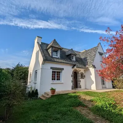 Charming House in the Cabellou on coastal trail