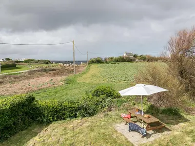 Jardin de l'établissement Holiday Home Ty Frouden by Interhome