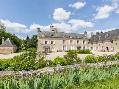 Jardin de l'établissement Apartment Penguilly by Interhome