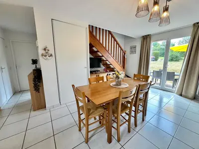 Plan de l'établissement Maison avec piscine chauffée toute l'année à Morgat en bretagne sur la presqu'île de Crozon située à 800 m de la mer