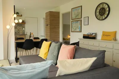 Coin salon dans l'établissement maison de vacances locquirec