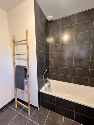 Salle de bains dans l'établissement Maison moderne sur le port