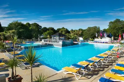 Piscine de l'établissement mobil-home 4/6 pers ou située à proximité