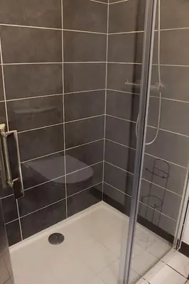 Salle de bains dans l'établissement Logement entier 50 m² proche centre ville