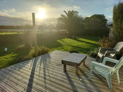 Jardin de l'établissement Calme et lumière à 2 pas de la mer