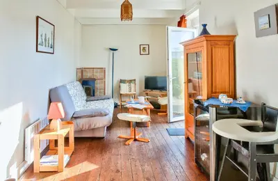 Coin salon dans l'établissement À 100m de la plage ! Maison pour 6 à Penmarch