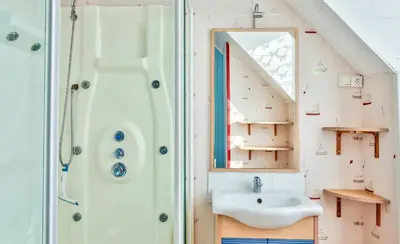 Salle de bains dans l'établissement À 100m de la plage ! Maison pour 6 à Penmarch