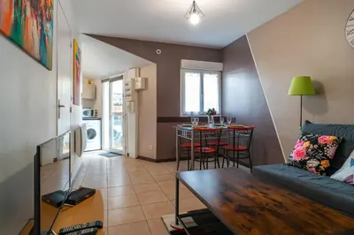 Cuisine ou kitchenette dans l'établissement L'Unan - 1km de la plage