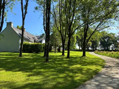 Jardin de l'établissement Maison Monts d’Arree 3 chambres
