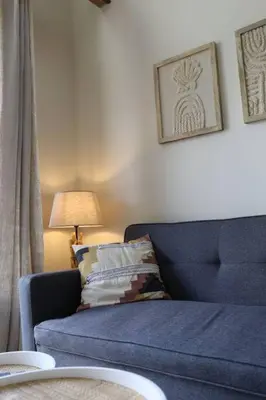 Coin salon dans l'établissement Ti Gwaskell, maison proche de Quimper