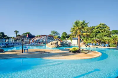 Piscine de l'établissement Camping Landudec ou située à proximité