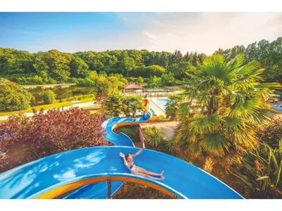 Piscine de l'établissement Camping Landudec ou située à proximité