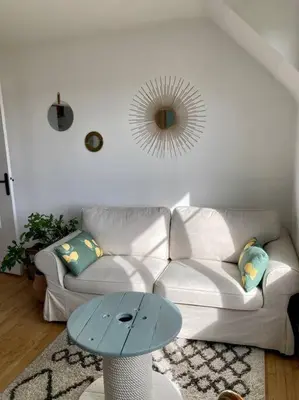 Coin salon dans l'établissement Le Citronnier