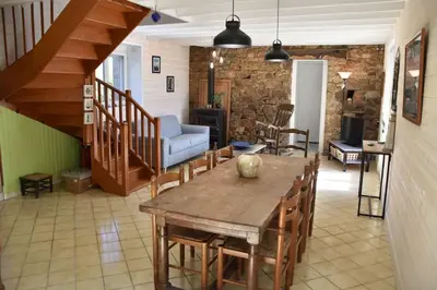 Coin salon dans l'établissement Blaz an Holen - Maison avec jardin à Guimaëc
