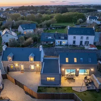 Villa en bord de mer avec piscine intérieure