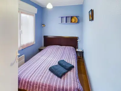 Un ou plusieurs lits dans un hébergement de l'établissement Maison pour 5 - 100m de la plage