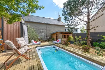 Piscine de l'établissement Ty Frimousse ou située à proximité