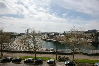 Vue sur la rivière ou le fleuve situé(e) à proximité de l'appartement