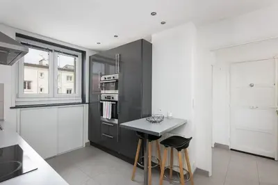 Cuisine ou kitchenette dans l'établissement Une belle vue de Brest/T2 lumineux /Centre-Ville